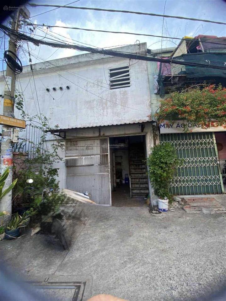Bán gấp chỉ 4.5 tỷ  lô đất/nhà 88m2 ngang 10m nguyễn văn quá