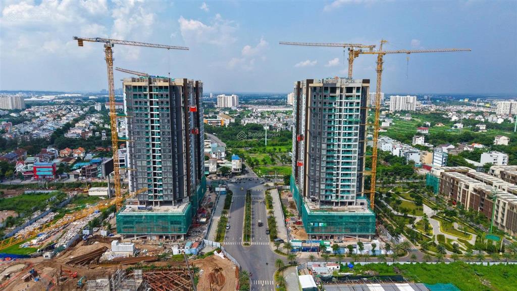 2pn góc masteri grand view 8.8 tỷ bao hết, giá tham khảo tốt trong khu vực.  0911 693 ***