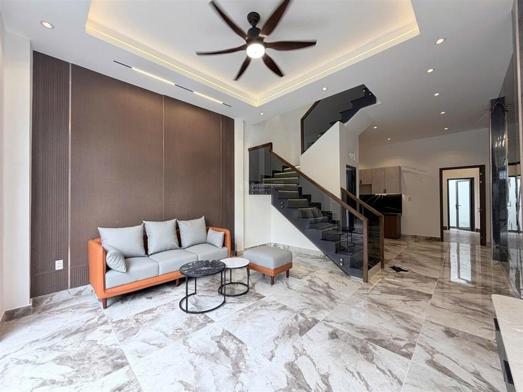 Nhà mới đẹp gần công viên lưu chí hiếu  64m2  ngang 4.5x14m  giá 5.5 tỷ có 3pn