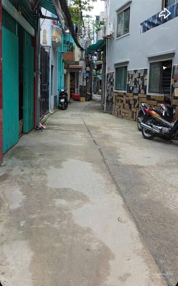 Nhà đẹp 3 tầng  lạc long quân  24m2  3.98 tỷ  sẵn nội thất mới