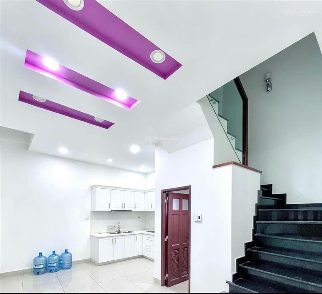 Nhà 1 sẹc hxh ngã 4 âu cơ  lạc long quân  4 tầng  chỉ 6,2 tỷ