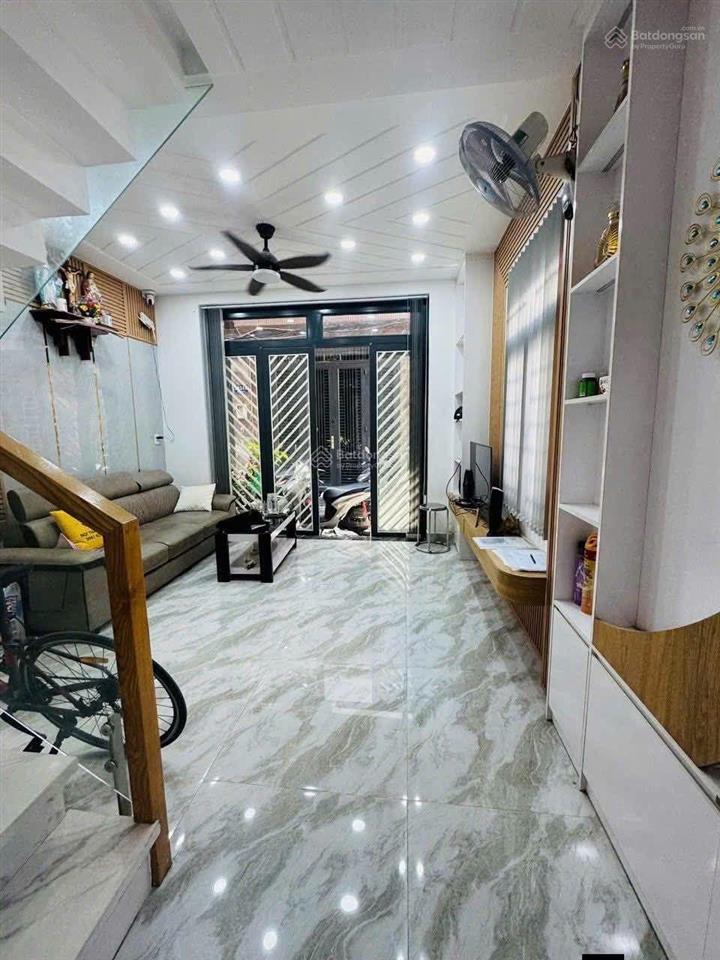 3,58 tỷ  nhà đẹp tân thành, ngay âu cơ  xây 2 tầng 2pn