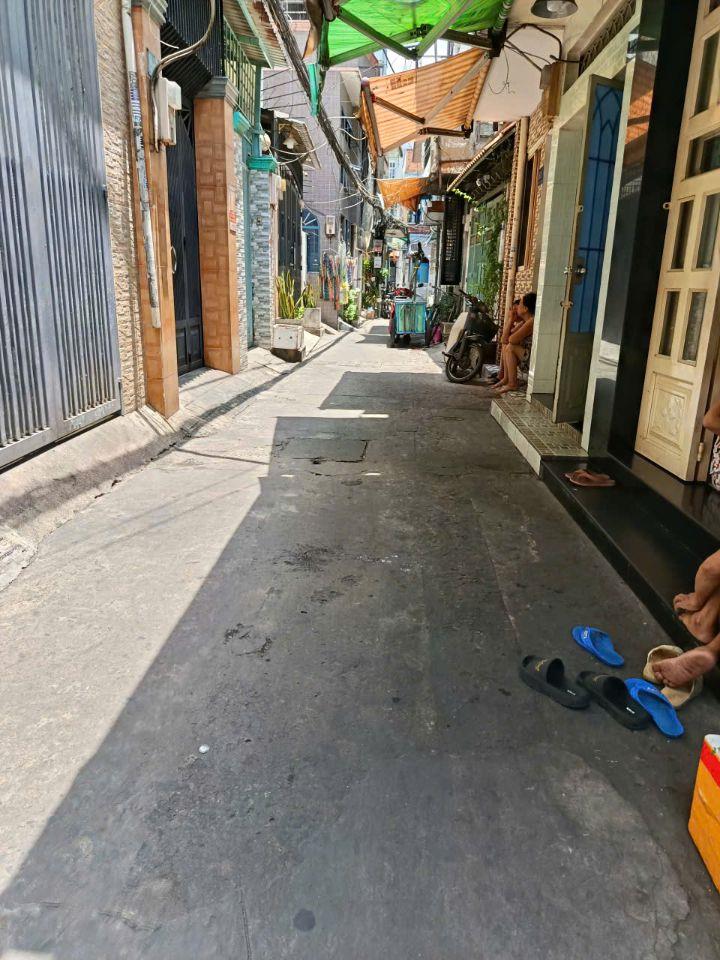 📣💥🏠🔥QUẬN 10, CMT8, GẦN HXH, NHÀ 2 TẦNG, MỚI VÀO Ở LUÔN, NỞ HẬU TÀI LỘC, GIÁ HẠT DẺ, CHỈ 1 TỶ 9 TL