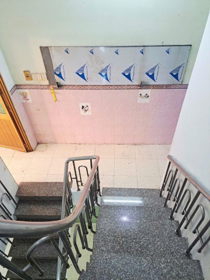 🔥🏠🚘BÌNH TÂN, VÒNG XOAY MŨI TÀU, GẦN AEON BÌNH TÂN, KHU TÊN LỬA, HXH THÔNG, 67M2, 3 TẦNG, 4PN, NHỈNH 5 TỶ