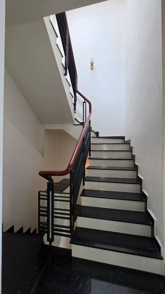 💥🚘🏡BÌNH TÂN, GẦP BÁN, GIẢM SÂU, HXH, SÁT MẶT TIỀN, 98M2, 3TẦNG, NGANG 8M,4PN, NHỈNH 8TỶ 