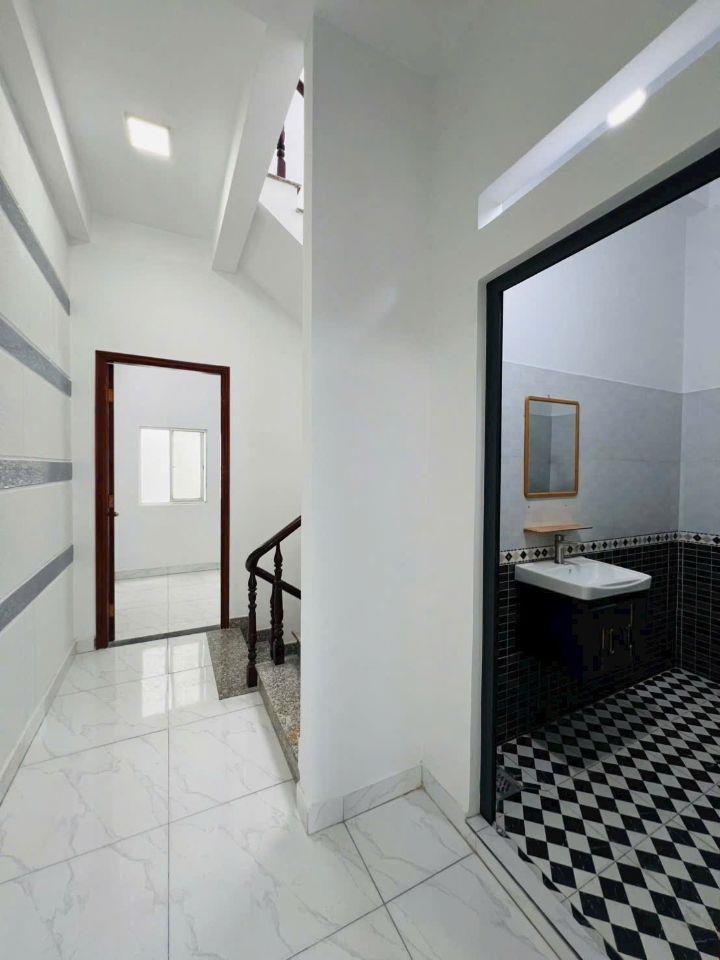 💥🚘🏡BÌNH TÂN, SÁT MẶT TIỀN LÊ ĐÌNH CẨN, MỚI ĐẸP, HẼM ÔTÔ THÔNG, 56M2, 4TẦNG, 4PN, CHỈ 5TỶ6