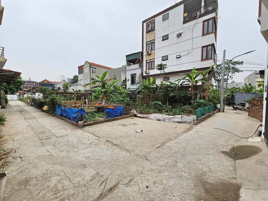 BÁN ĐẤT THỊ TRẤN TRÔI – LÔ GÓC ĐẸP – OTO VÀO TẬN ĐẤT - CHỈ 6.3 TỶ