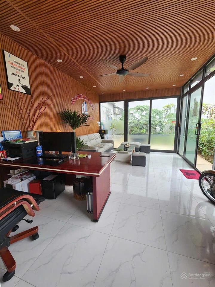 Cc cần cho thuê nhà riêng tại lai xá, 6 triệu, 133m2, có sân vườn.