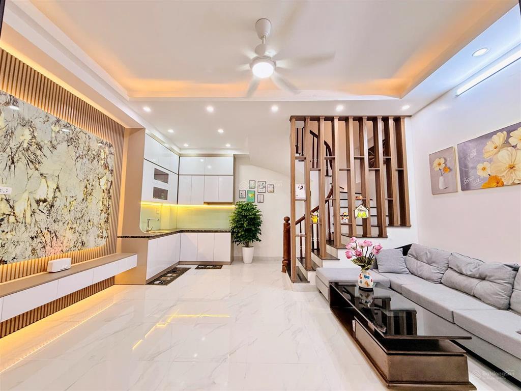 Nhà đẹp mỹ đình 6 tầng full nội thất ô tô 7 chỗ đỗ cửa chỉ 8.2 tỷ