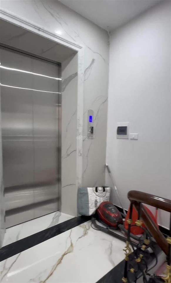 Bán nhanh nhà mặt ngõ tam trinh, giá 13.5 tỷ, 63m2x5t, thang máy