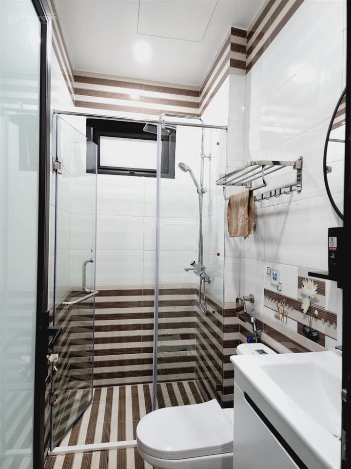 Nhà đẹp 2 mặt ngõ chợ khâm thiên, giá 4.5 tỷ, 24m2x3t, ở luôn