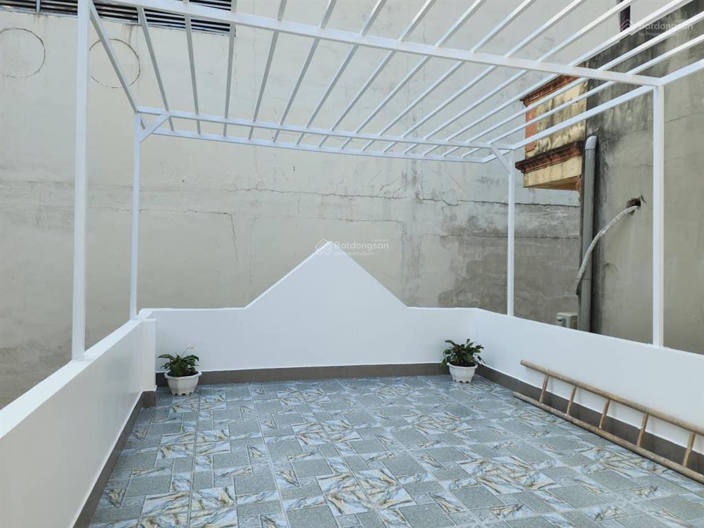 Nhà đẹp 2 mặt ngõ chợ khâm thiên, giá 4.5 tỷ, 24m2x3t, ở luôn