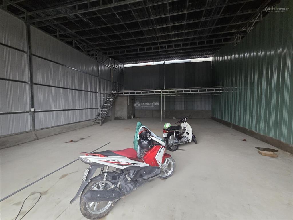 Chính chủ cho thuê nhà xưởng sẹc ql1a thạnh lộc q12. dt 9x16m giáp gv