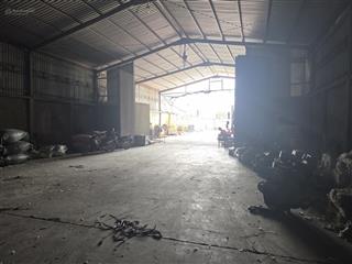 Cho thuê xưởng an phú đông q12. đất 1000m, xây dựng 400m xe container