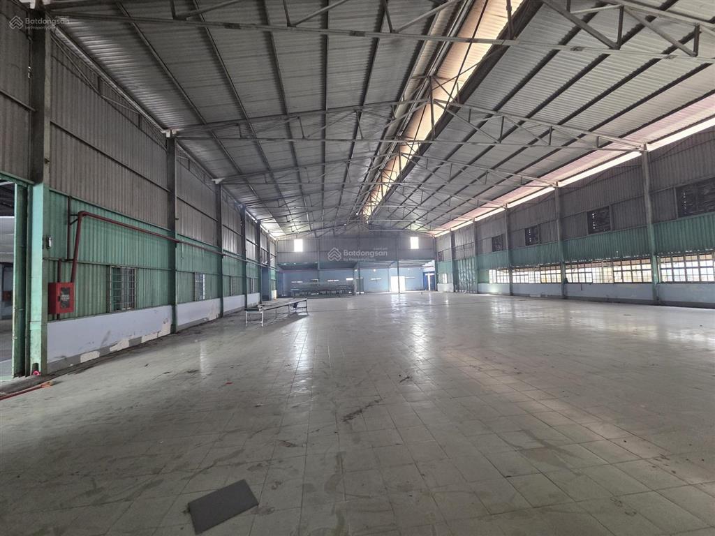 Cho thuê xưởng xưởng 3000m2 hiệp thành q12, 170tr có pccc xe container