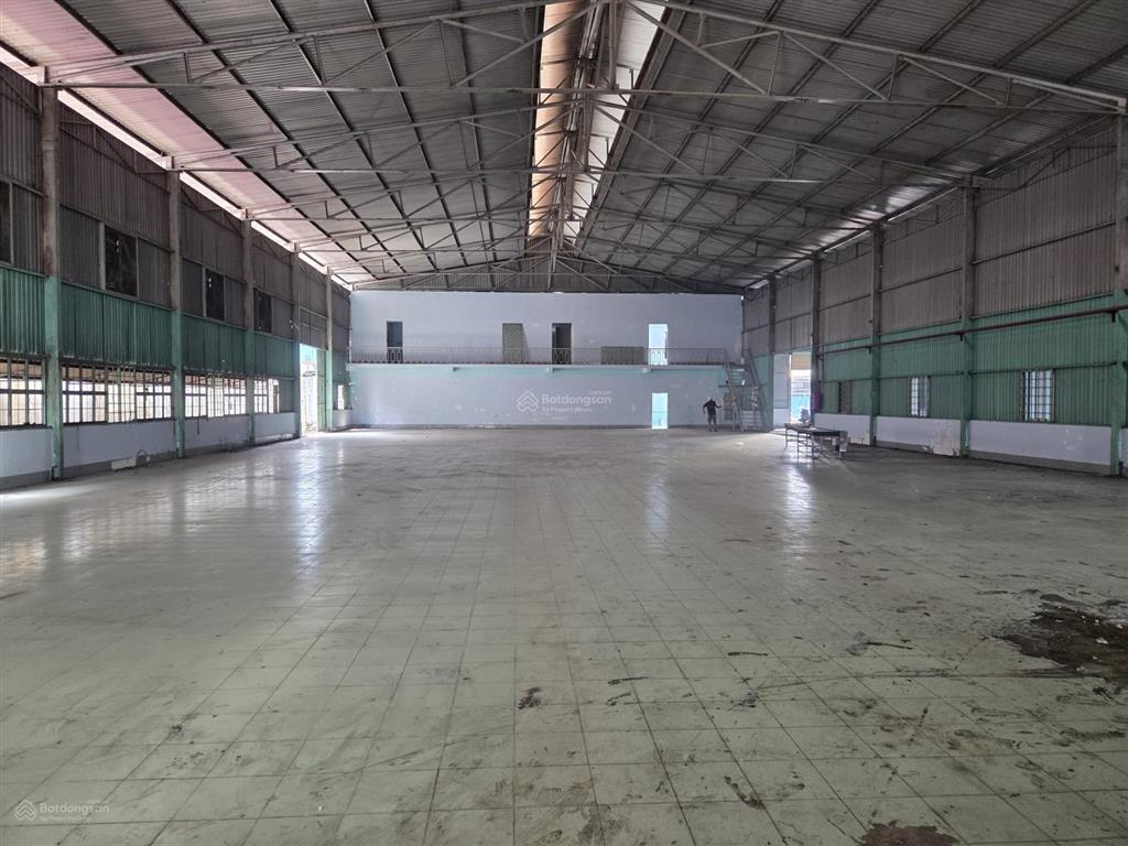 Cho thuê xưởng xưởng 3000m2 hiệp thành q12, 170tr có pccc xe container