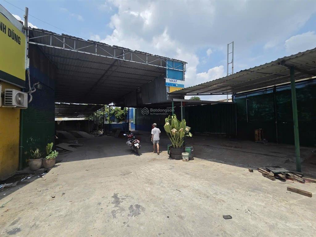 Cho thuê nhà xưởng thới an q12. dt 850m xe container
