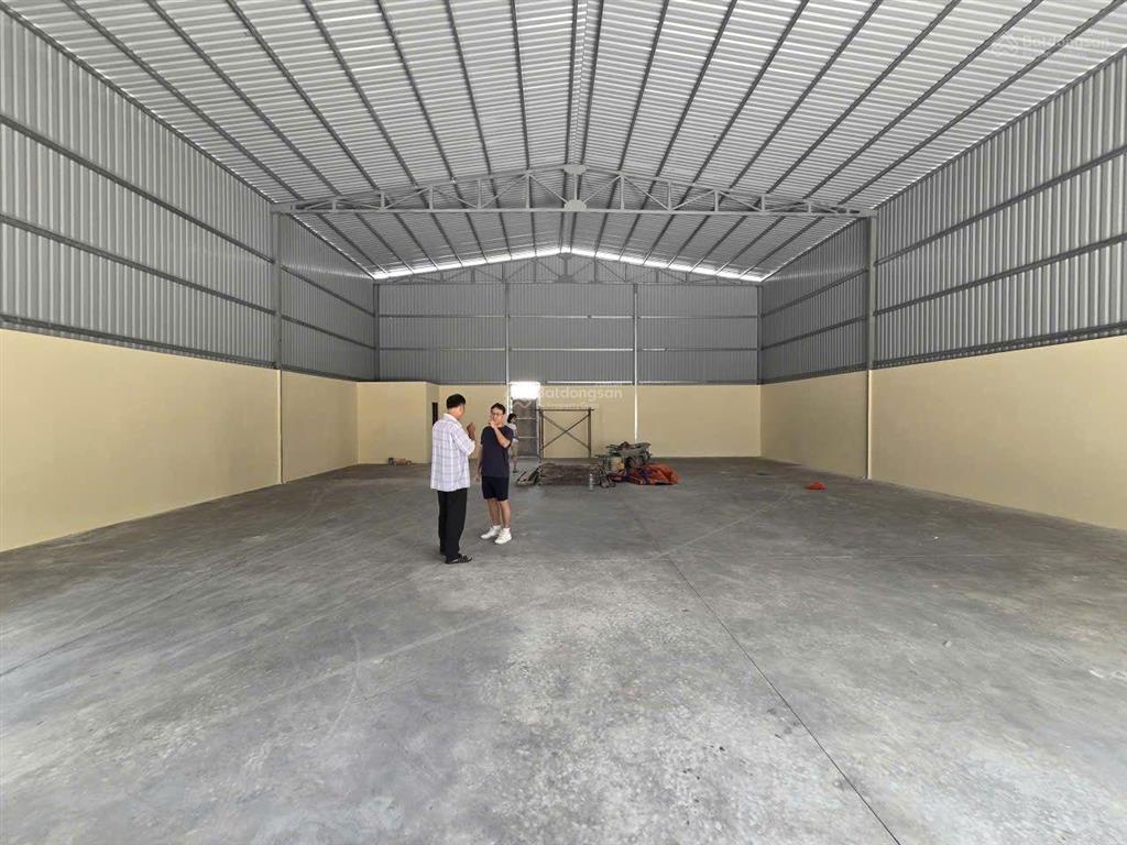 Cho thuê xưởng mới xây 260m thạnh xuân quận 12. trần cao 7m, 3 pha