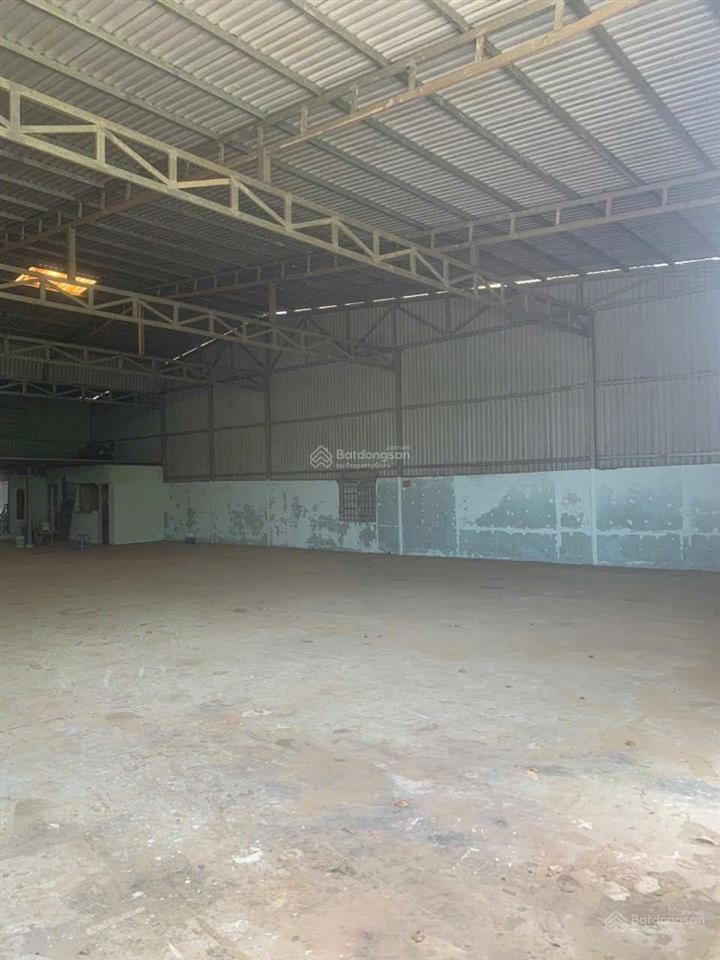 Cho thuê nhà xưởng 400m2 thạnh lộc q12, giá 26tr gần ngã tư ga
