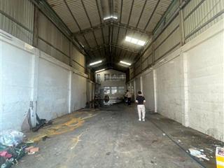 Cho thuê nhà xưởng 300m2 mt quốc lộ 1a quận 12. xe container