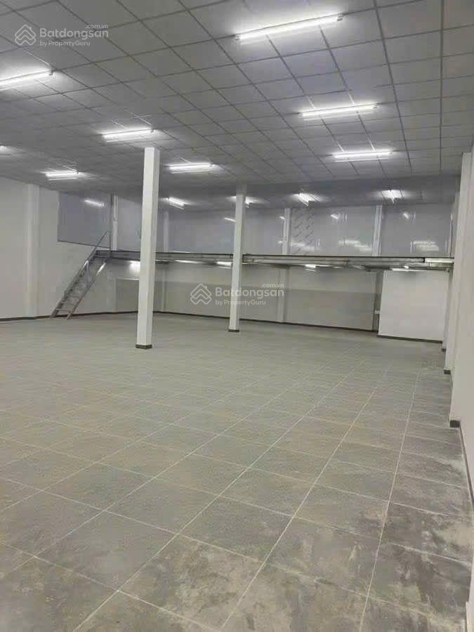 Cho thuê nhà xưởng 260m², nền gạch men thạnh lộc q12. gần ngã tư ga