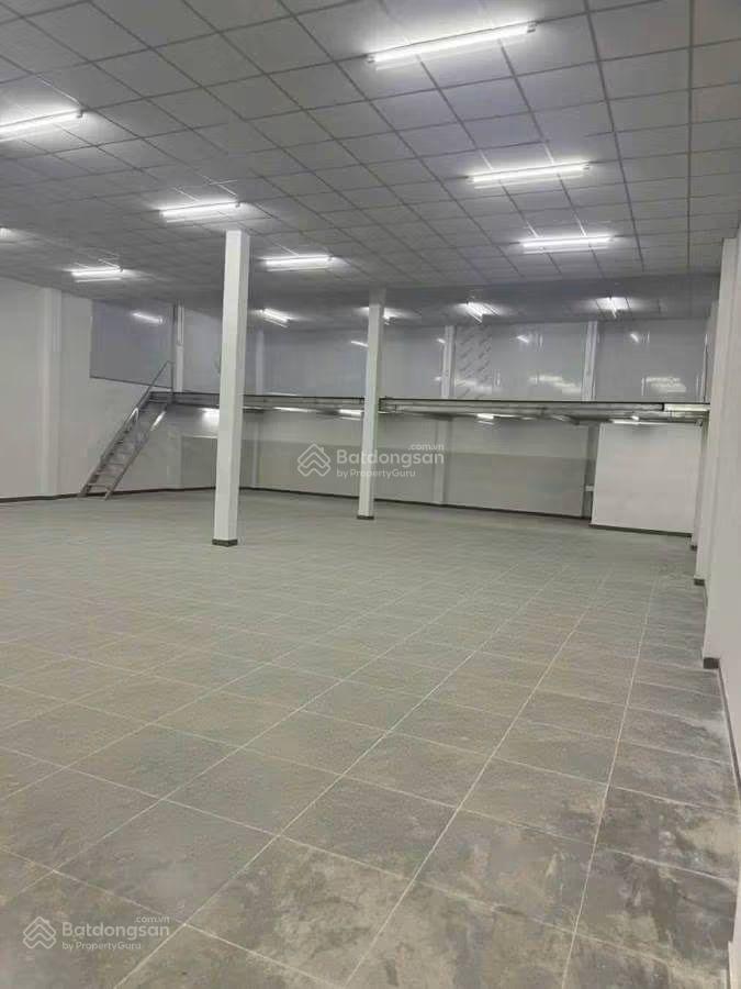 Cho thuê nhà xưởng 260m², nền gạch men thạnh lộc q12. gần ngã tư ga