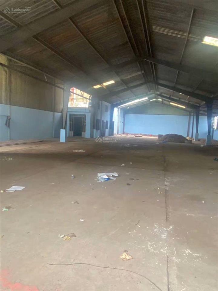 Cho thuê nhà xưởng 1000m2 lê văn khương q12. giá 70tr xe container