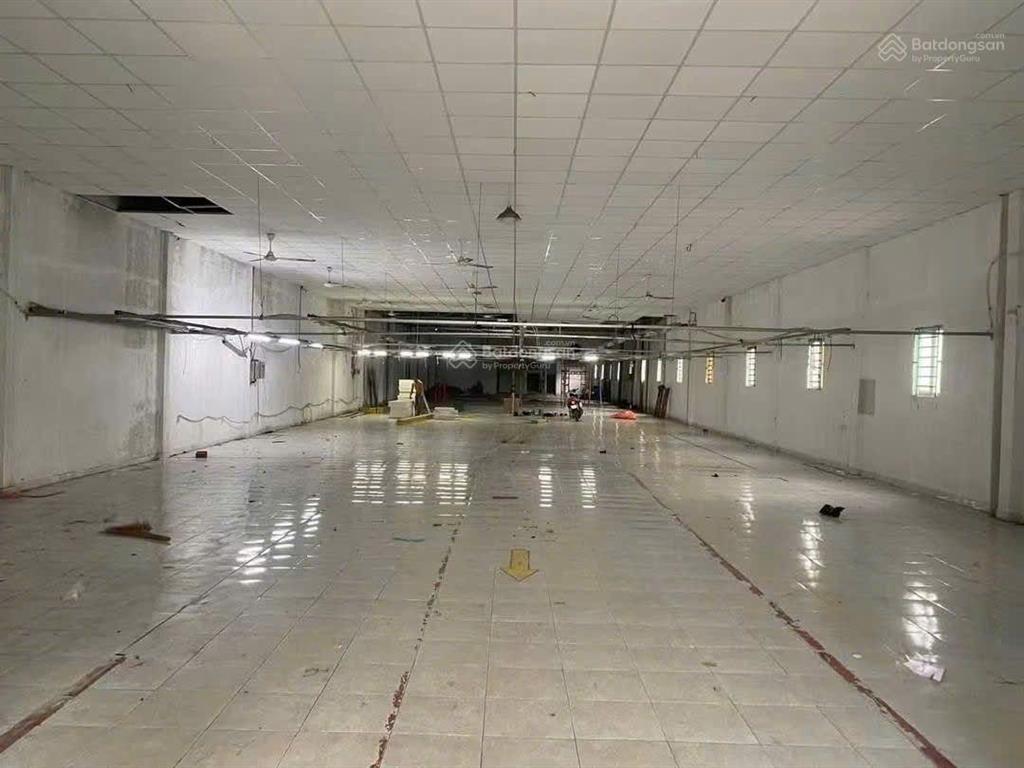 Cho thuê nhà xưởng 1000m đông thạnh hóc môn. giá 45tr tl