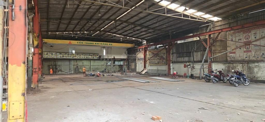 Cho thuê nhà xưởng 1000m nguyễn văn bứa hm. có sẵn cẩu trục