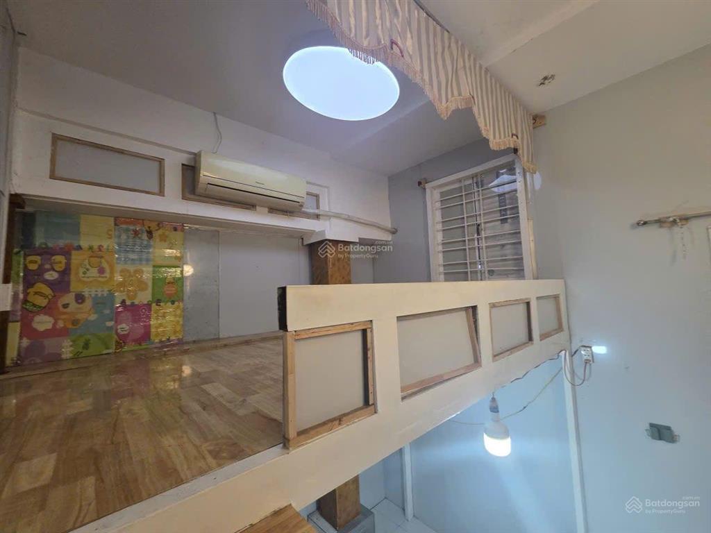 Cho thuê phòng trọ 3tr có máy lạnh tại hà huy giáp q12. gần ngã tư ga