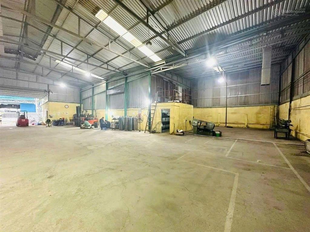 Cho thuê nhà xưởng 600m an phú đông, quận 12. xe container giá 47tr