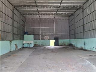 Cho thuê nhà xưởng an phú đông 200m2, quận 12. giá 13tr điện 3 pha