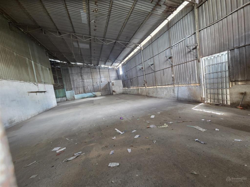 Cho thuê nhà xưởng 200m2 tô ngọc vân q12. giá 13tr
