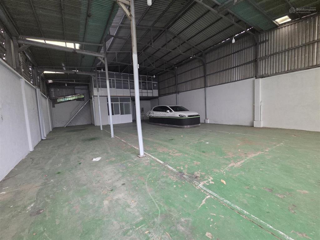 Cho thuê nhà xưởng lê thị riêng q12, dt 288m2 tại phường thới an, xe container