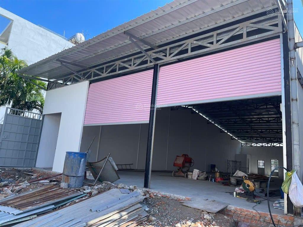 Cho thuê nhà xưởng 360m hà huy giáp, quận 12