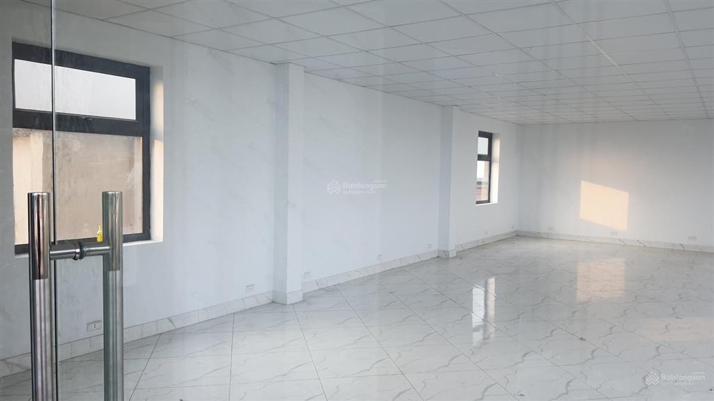 Cho thuê nhà làm văn phòng tại số 663b, lĩnh nam, 10 triệu vnd, 120 m2
