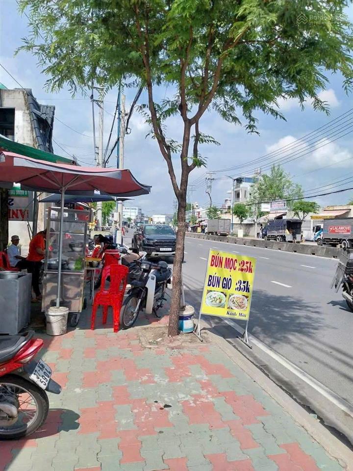 Nhà mặt tiền đặng thúc vịnh, đường 40m, gần chợ thới tứ