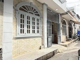 Nhà đường tân thới hiệp 20, sau lưng giáo xứ tân hưng, ngã tư đình