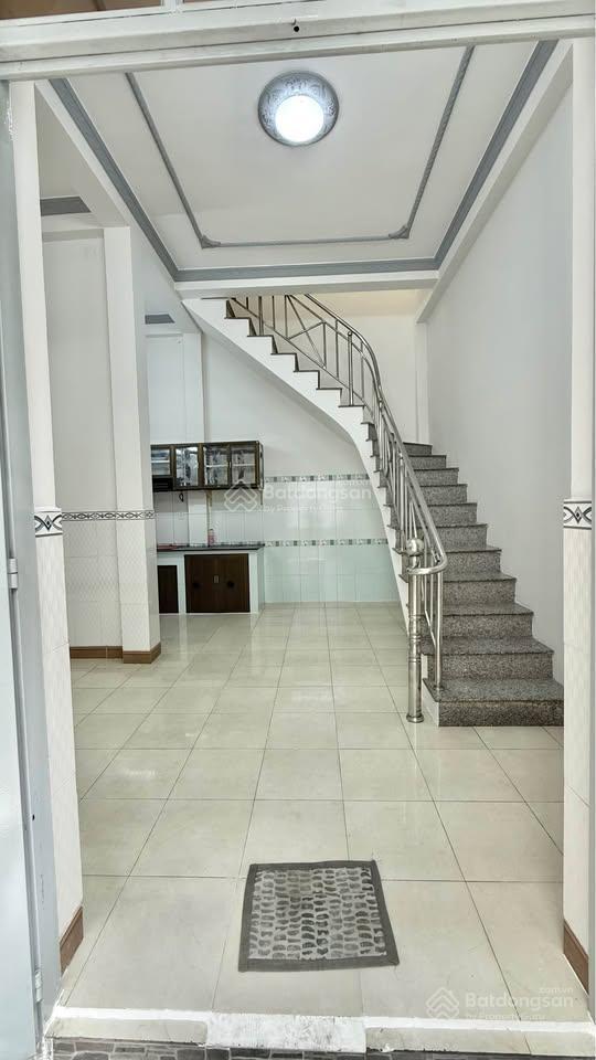Nhà đường tân thới hiệp 20, sau lưng giáo xứ tân hưng, ngã tư đình nguyễn văn quá