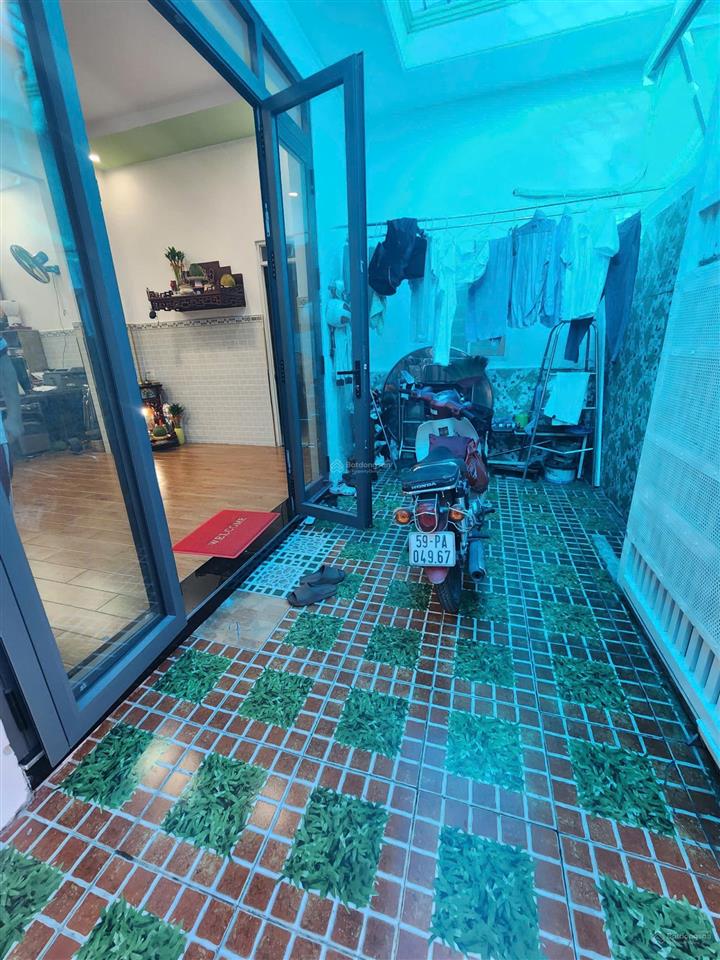 Nhà diện tích rộng 9x13m, cn 118.2m2, đường bà điểm 5