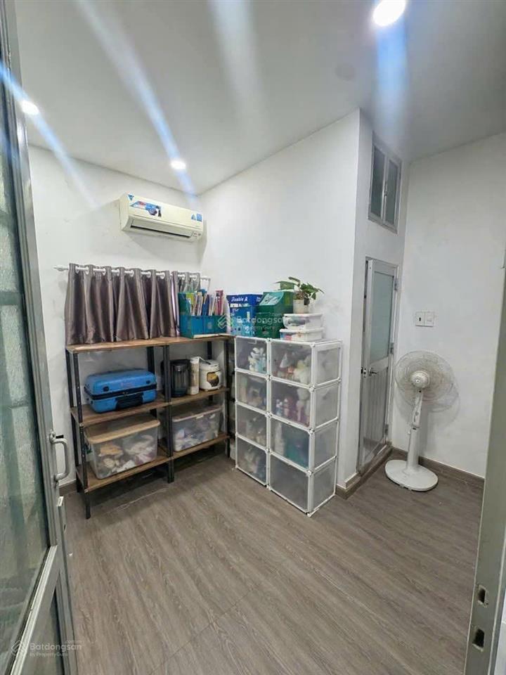 Nhà đường phạm văn bạch, hẻm xe hơi, gần chợ tân trụ