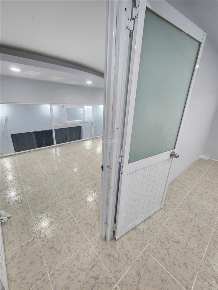 Nhà đường thái thị giữ, 5x13, hẻm xe hơi, gần chợ cây me