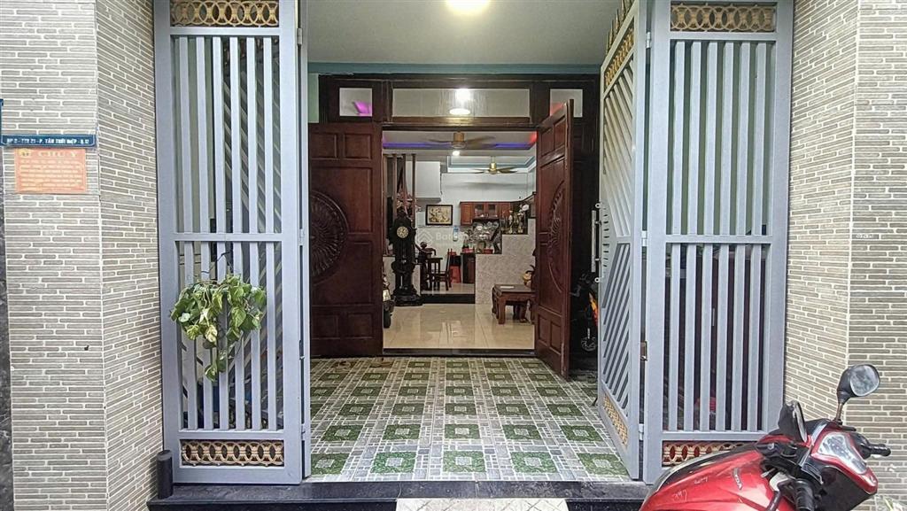 Nhà đường tân thới hiệp 21, hẻm thông, 4,5x10m, 3 tầng, 4pn
