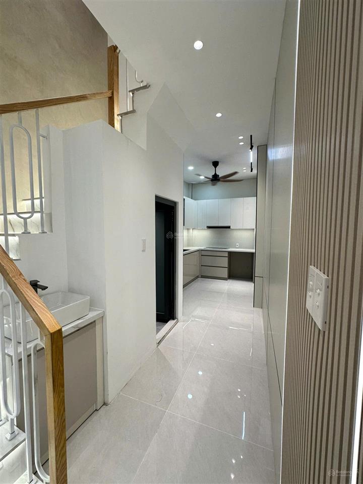Bán nhà đường nguyễn văn quá, full nội thất, 44,8m2