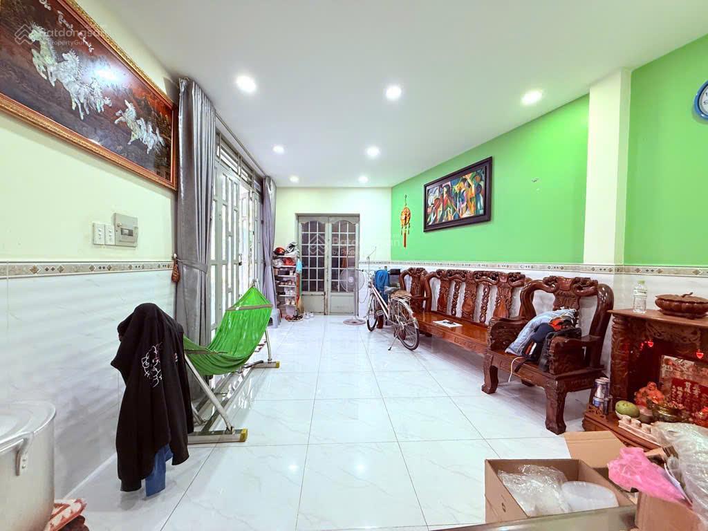 Nhà đường nguyễn văn quá, hẻm xe hơi, 62m2, có sân thượng, 4pn