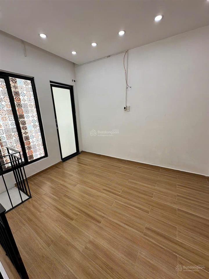 Nhà đường bùi quang là, 3 tầng, 2 phòng ngủ, full nội thất