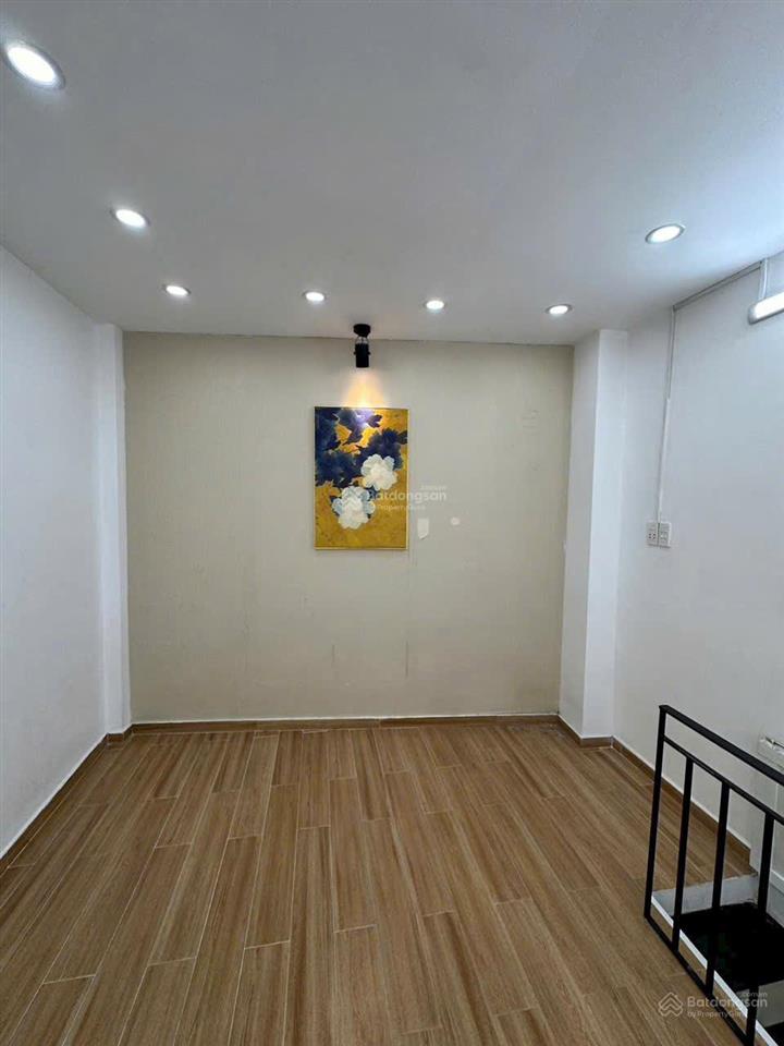 Nhà đường bùi quang là, 3 tầng, 2 phòng ngủ, full nội thất
