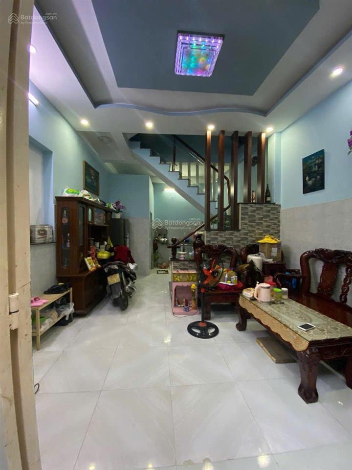 Nhà đường trường chinh, gần lạc quang, 4x8m, 2 tầng sân thượng