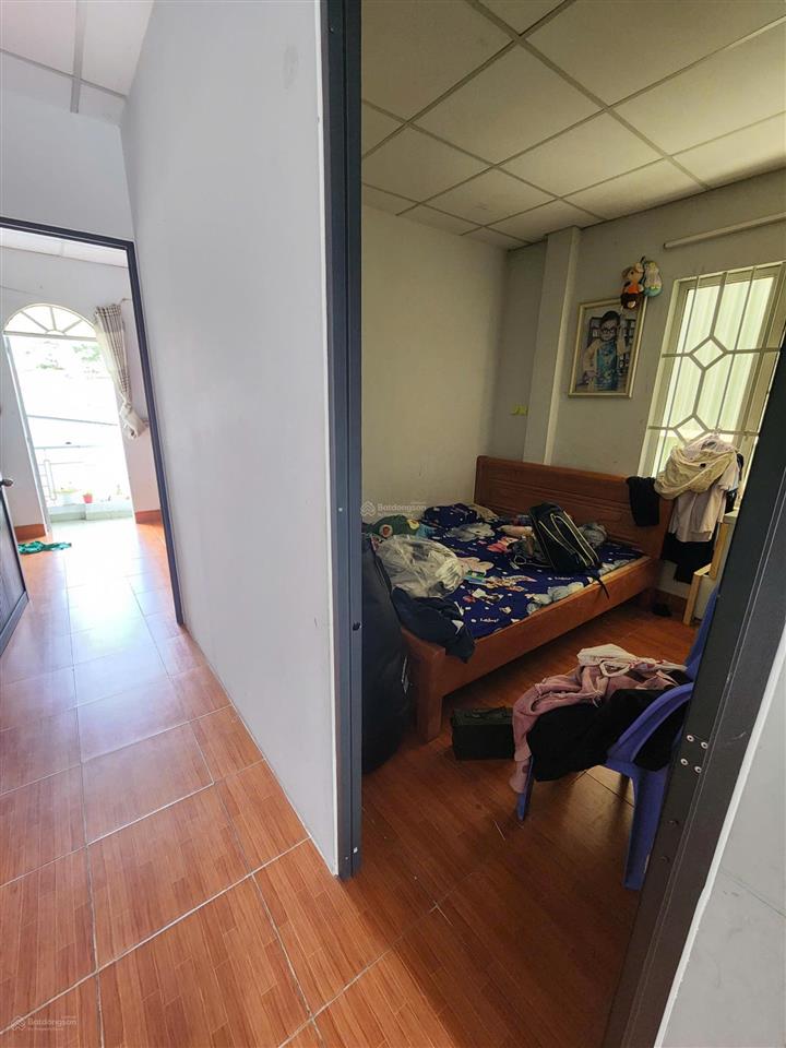 Nhà đường lê thị riêng, có sân rộng, sổ riêng, 75m2
