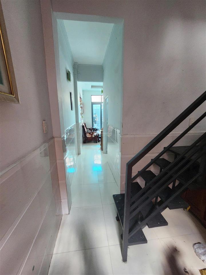 Nhà đường lê thị riêng, có sân rộng, sổ riêng, 75m2